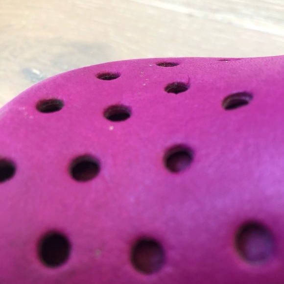 Crocs Pink and White Furry Fleece Lining Kids Size - Picture 7 of 8